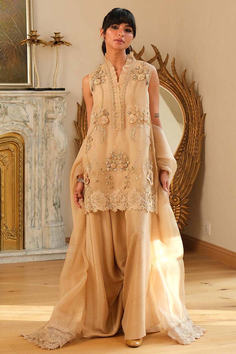 Picture of Gold Leaf Shirt and Pants