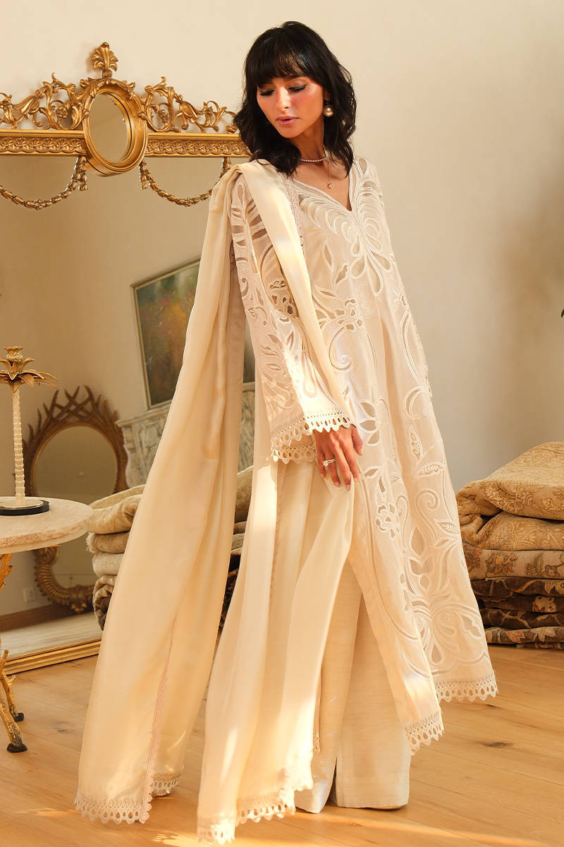 Picture of Creme With Pants And Dupatta