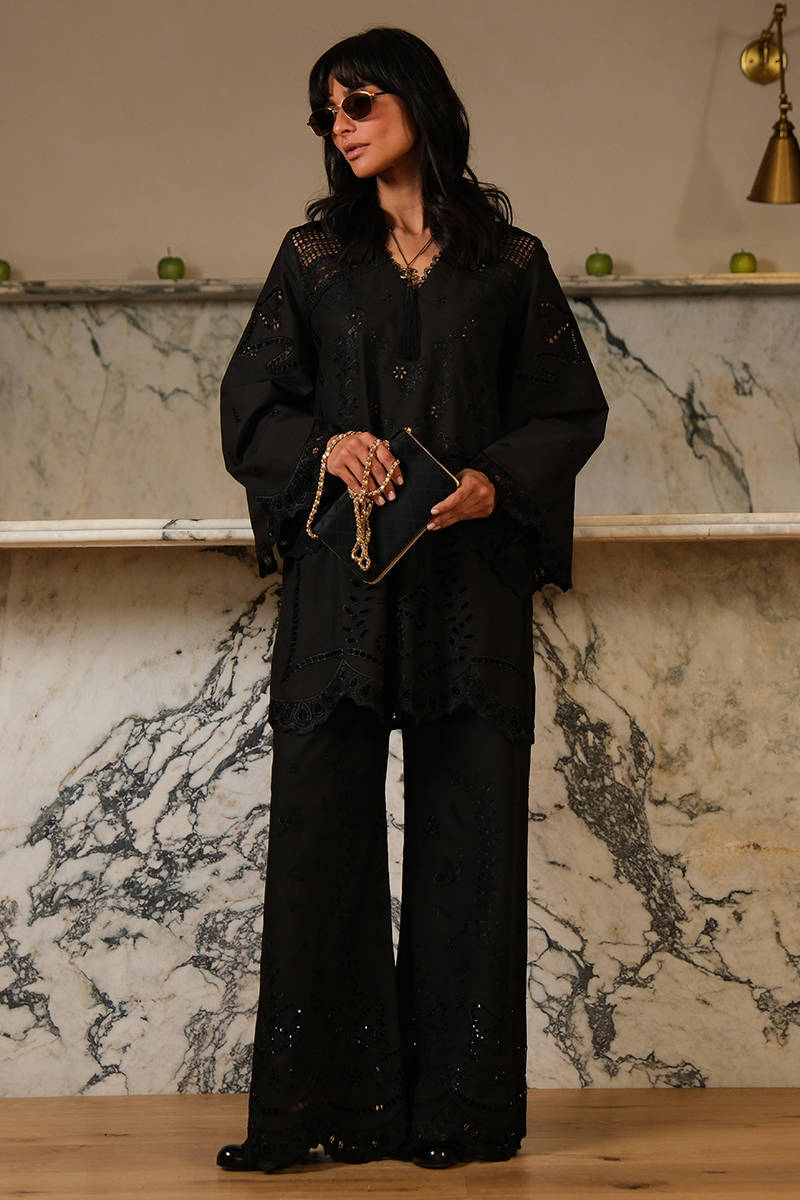 Picture of Black Bloom Set