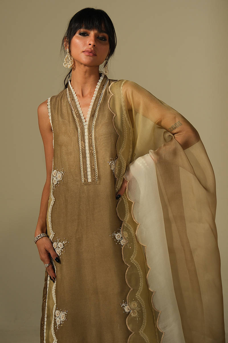 Picture of Toffee Rose Shirt with Pants