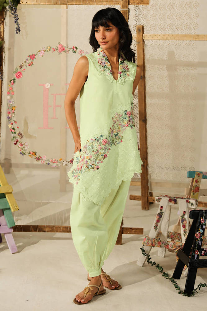 Picture of Gardenia In Mint Green