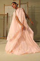 Picture of Ivory Cape Set