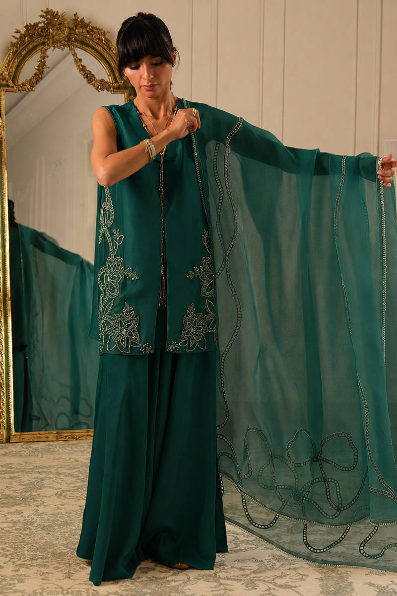 Picture of Roselle Set