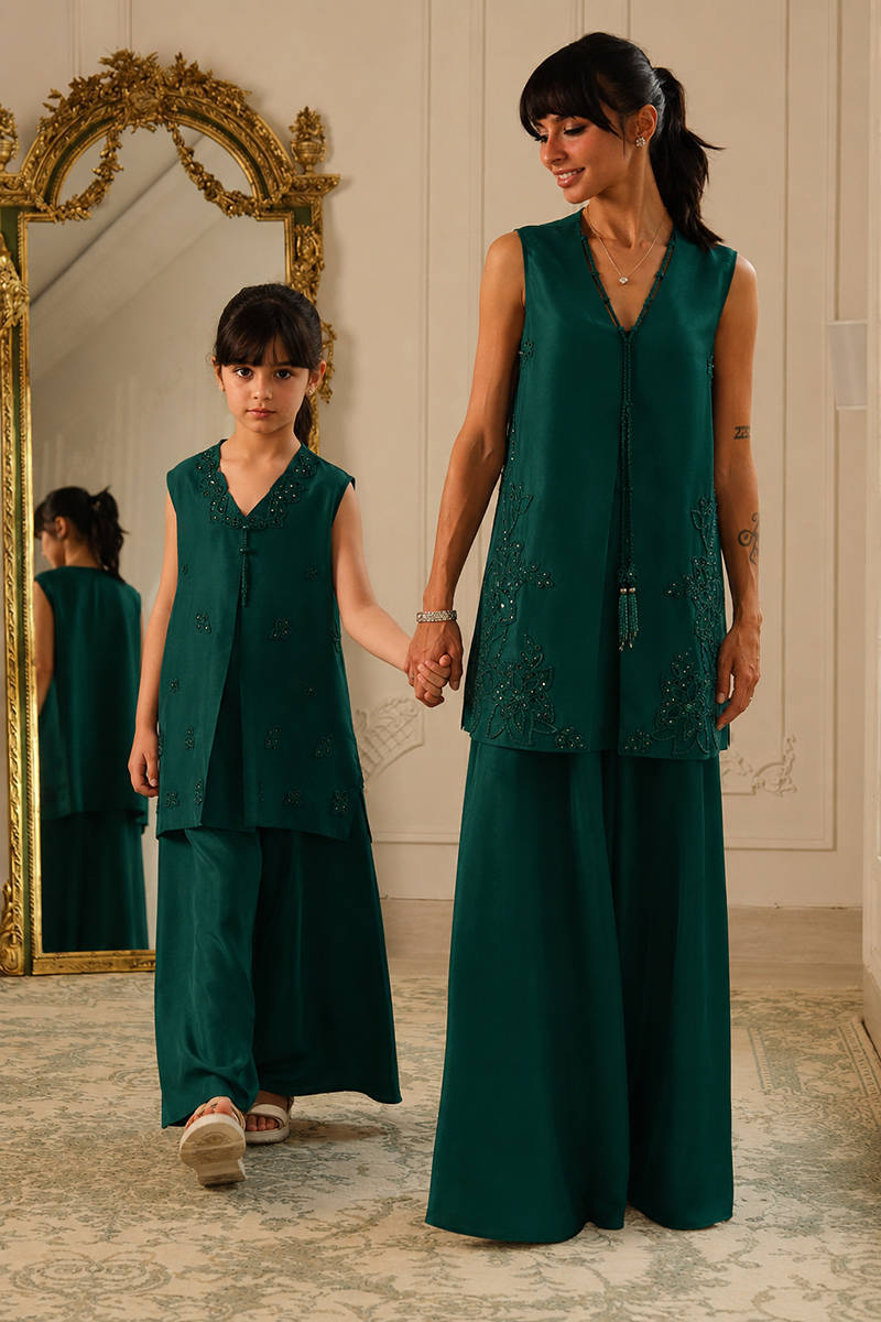 Picture of Roselle Shirt and Pants