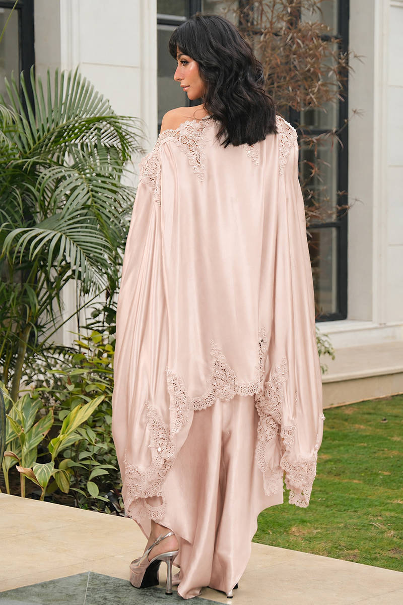 Picture of Eirine Cape Set