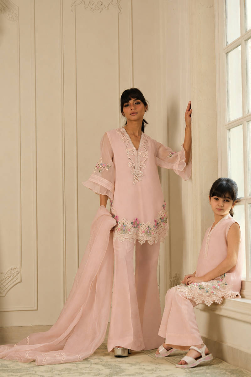Picture of Elara Shirt and Pants